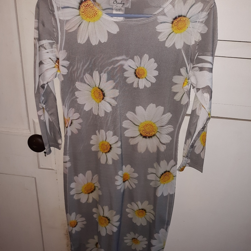 Brand new daisy dress
